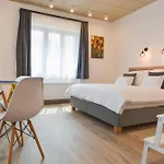 Naboka Apartament
